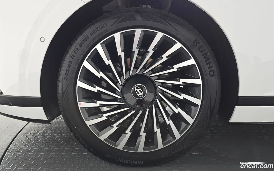 Hyundai Grandeur Hybrid 2024 — миниатюра 5
