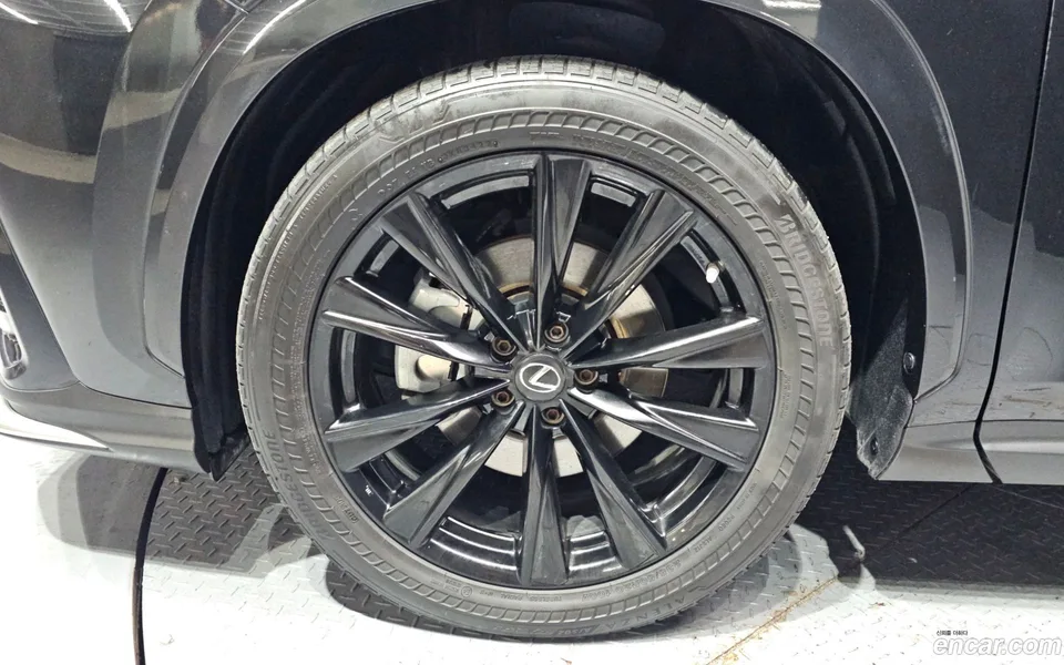 Lexus NX 450h+ F-Sport 2022 — миниатюра 2