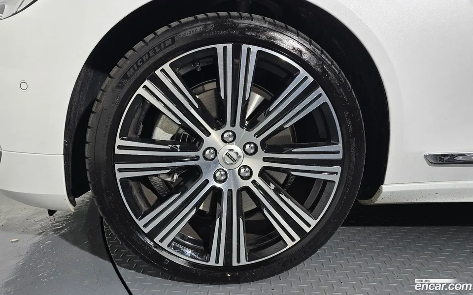 Volvo S90 B6 AWD 2023 — миниатюра 5