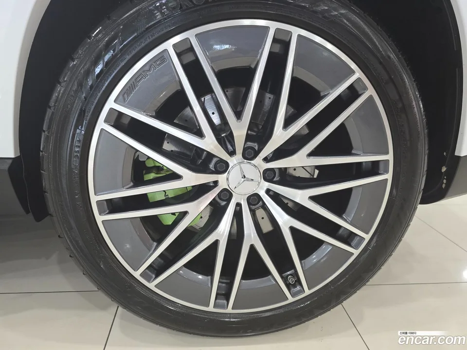 Mercedes-Benz GLE-Class AMG GLE53 4MATIC+ 2024 — миниатюра 2