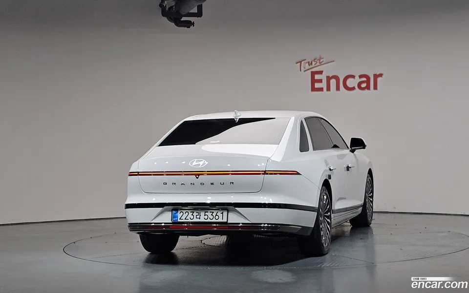 Hyundai Grandeur Hybrid 2025 — миниатюра 4