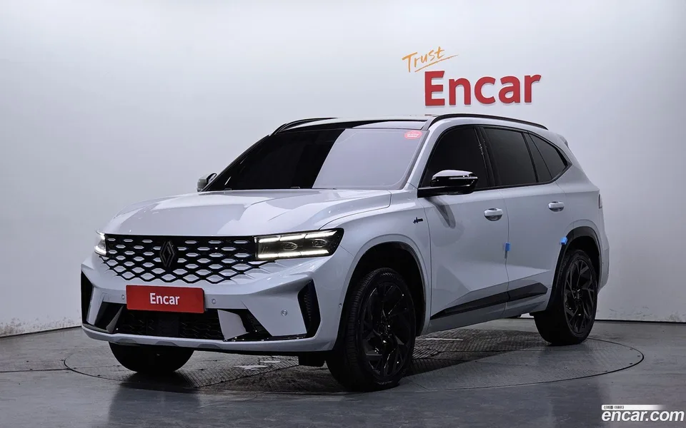 Renault Samsung Grand Koleos 1.5 E-TECH 2WD 2025 — фото 1, купить с доставкой в Москву