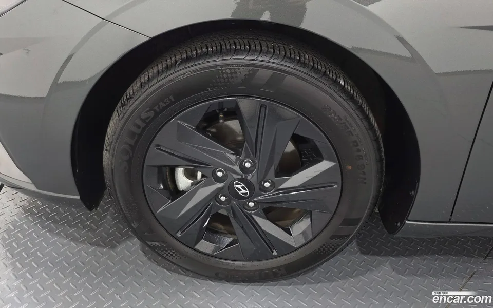 Hyundai Avante 1.6 2022 — миниатюра 2