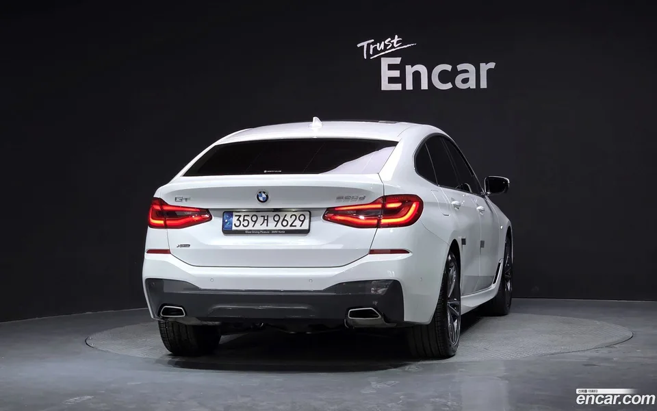 BMW 6 Series GT 620d xDrive M 2022 — миниатюра 4