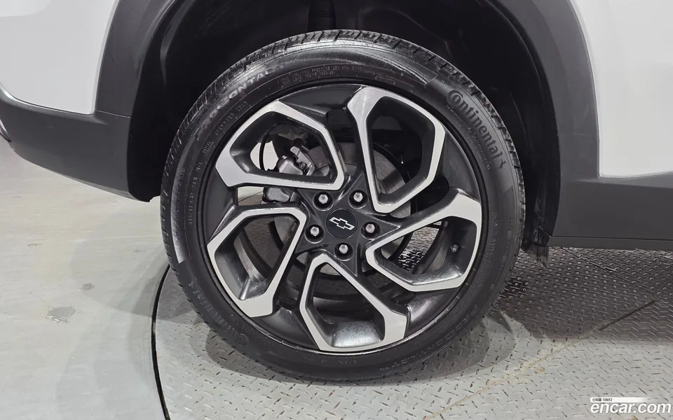 Chevrolet Trax Crossover 1.2 RS 2024 — миниатюра 2