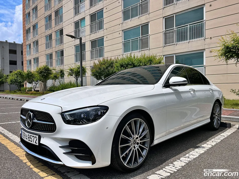 Mercedes-Benz E-Class E350 4MATIC AMG Line 2022 — миниатюра 3