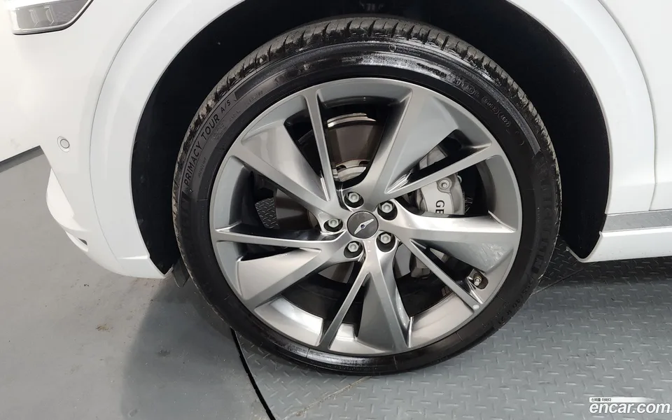 Genesis GV70 2.5T AWD 2023 — миниатюра 2