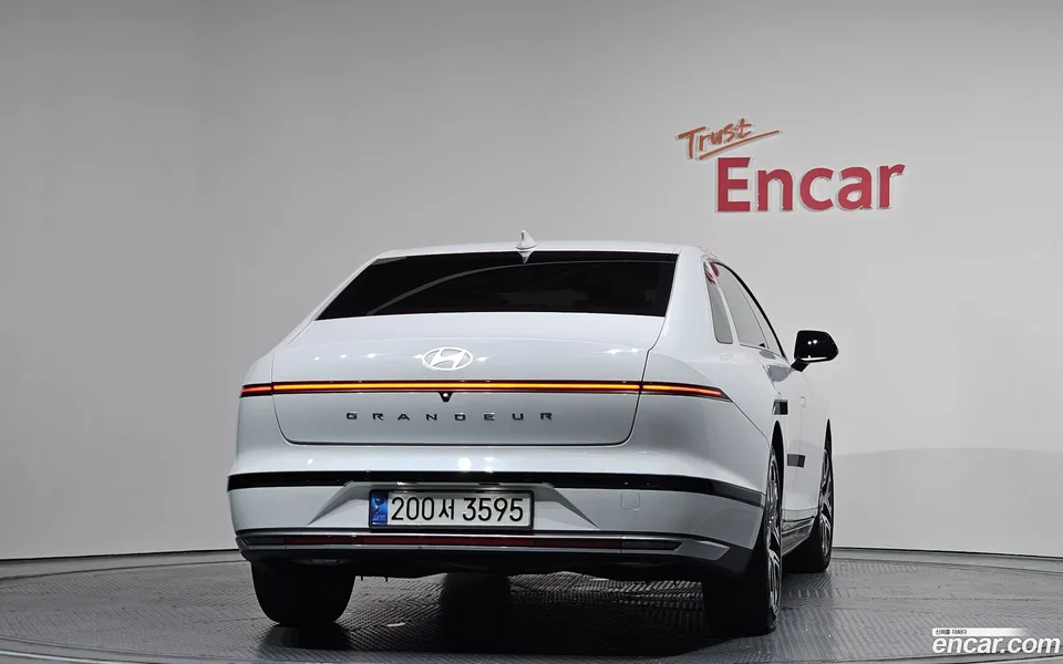 Hyundai Grandeur 2.5 2WD 2023 — миниатюра 4
