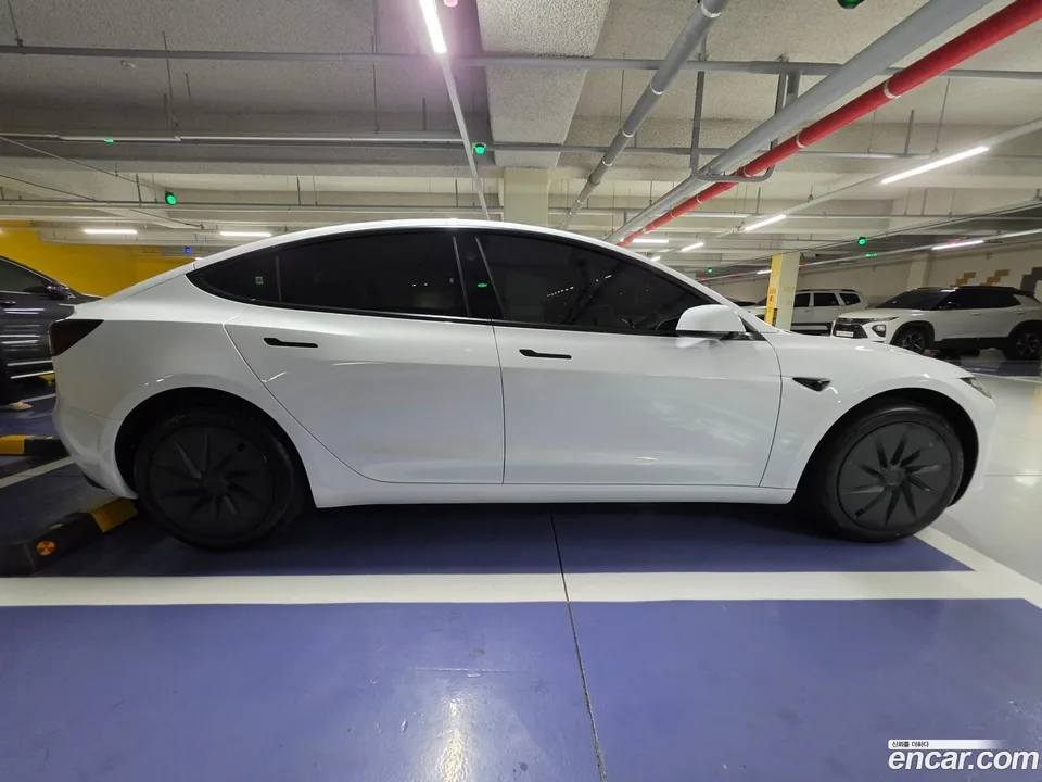 Tesla Model 3 RWD 2026 — миниатюра 4