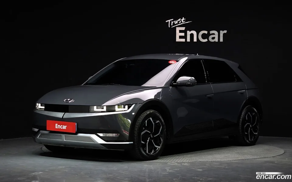 Hyundai Ioniq 5 2023 — фото 1, купить с доставкой в Москву