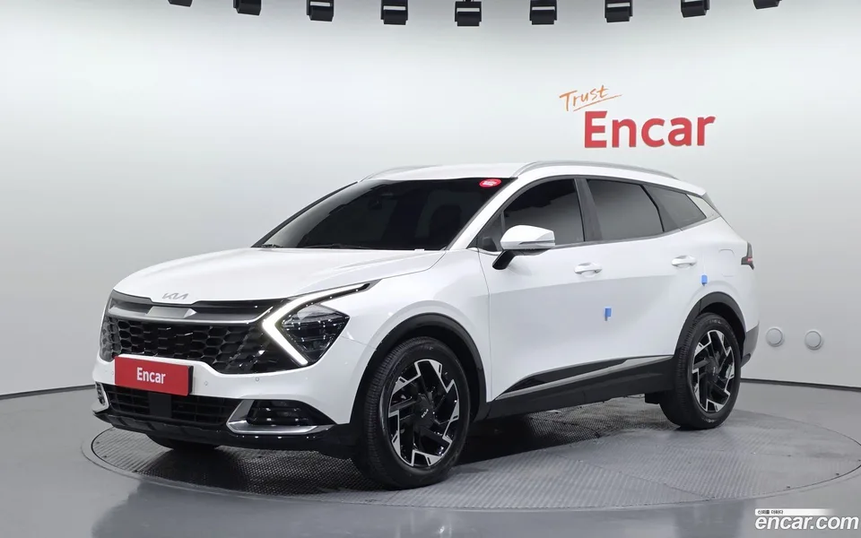Kia Sportage 1.6 2WD 2022 — фото 1, купить с доставкой в Москву