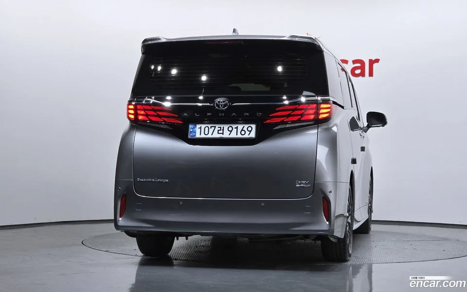 Toyota Alphard 2.5 HEV AWD 2024 — миниатюра 4