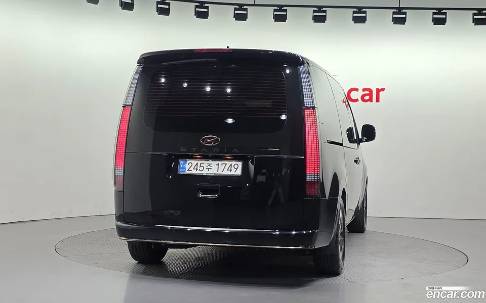 Hyundai Staria L3.5 9 2022 — миниатюра 4