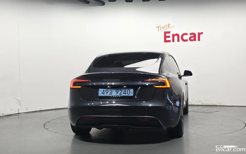 Tesla Model 3 RWD 2025 — миниатюра 4