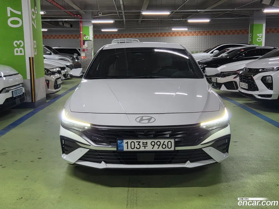 Hyundai Avante CN7 1.6 2024 — фото 1, купить с доставкой в Москву