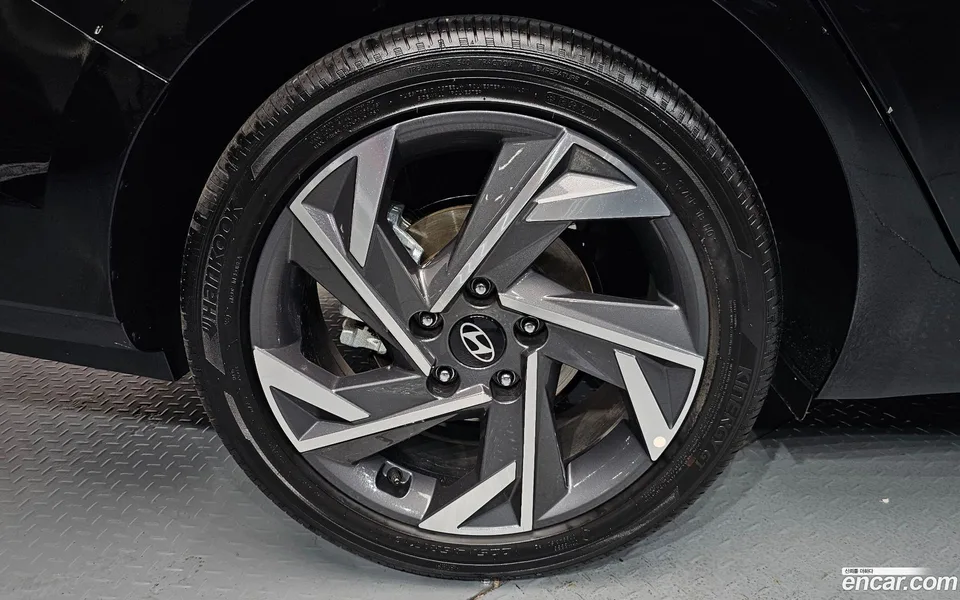 Hyundai Avante CN7 1.6 2025 — миниатюра 2