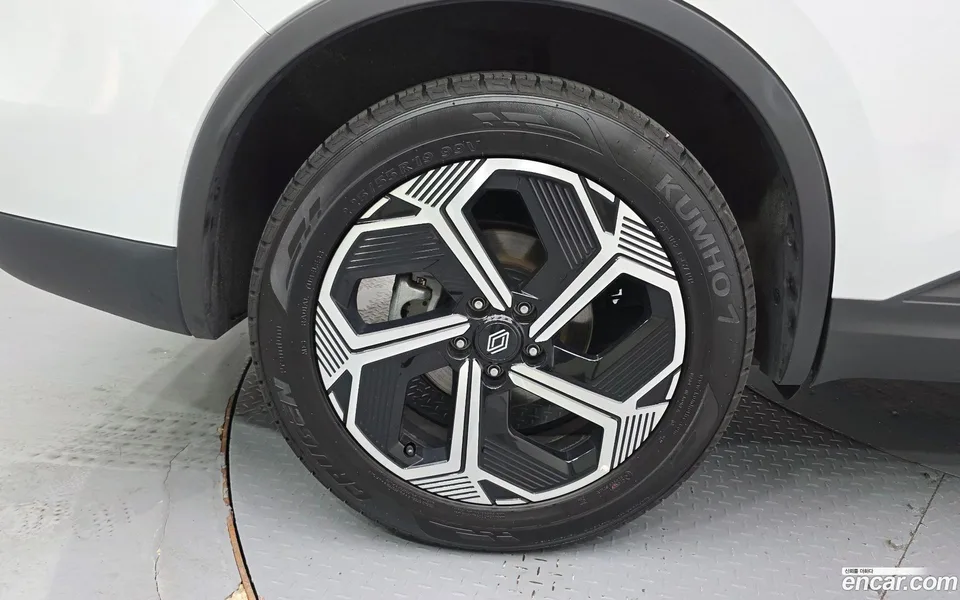 Renault Samsung QM6 2.0 LPe RE 2WD 2025 — миниатюра 2