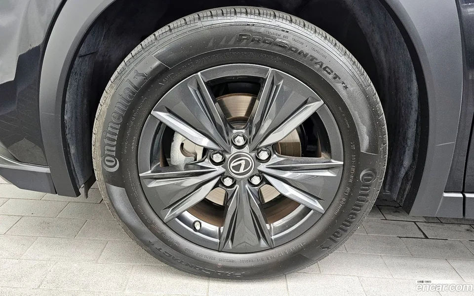 Lexus UX 250h 2.0 2WD 2023 — миниатюра 2