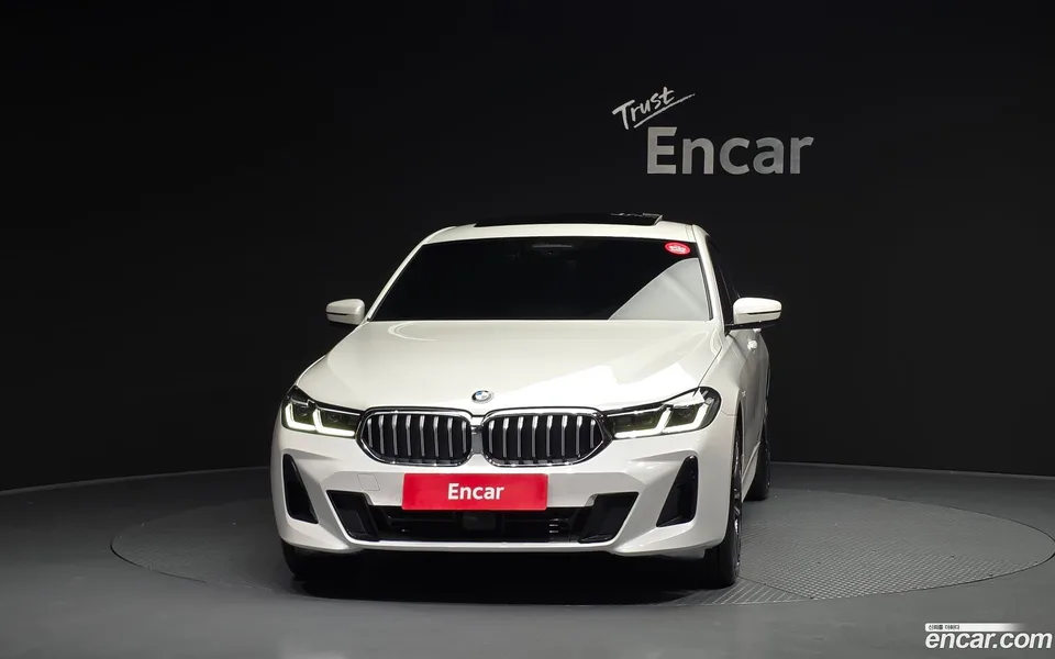 BMW 6 Series GT 620d xDrive M 2022 — миниатюра 3