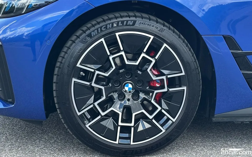 BMW i4 eDrive40 M 2025 — миниатюра 2