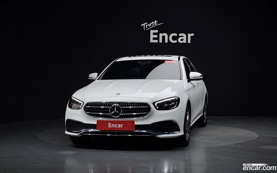 Mercedes-Benz E-Class E250 2023 — миниатюра 3