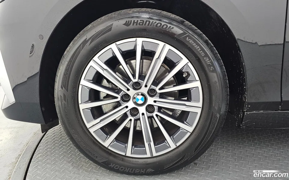 BMW 2 Series Active Tourer 220i 2023 — миниатюра 5