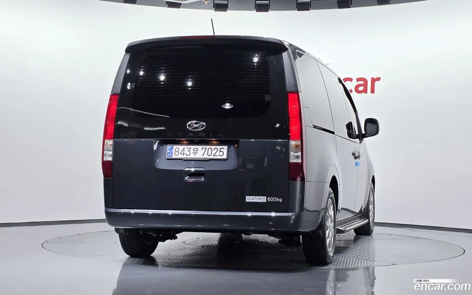 Hyundai Staria L3.5 5 2024 — миниатюра 4