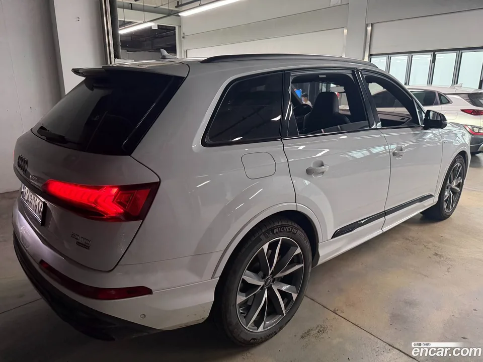 Audi Q7 (4M) 50 TDI 2023 — миниатюра 4