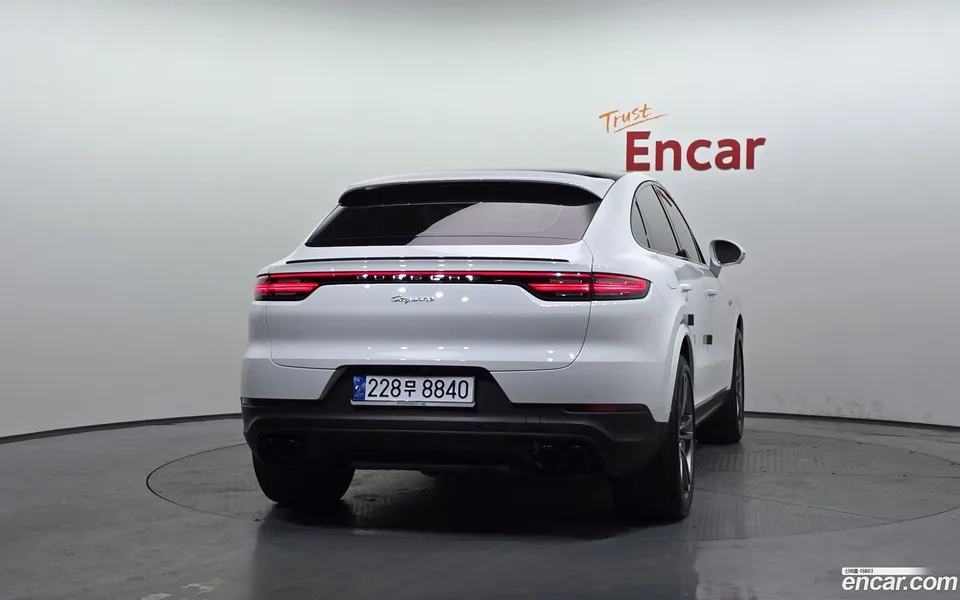 Porsche Cayenne 3.0 E- 2023 — миниатюра 4
