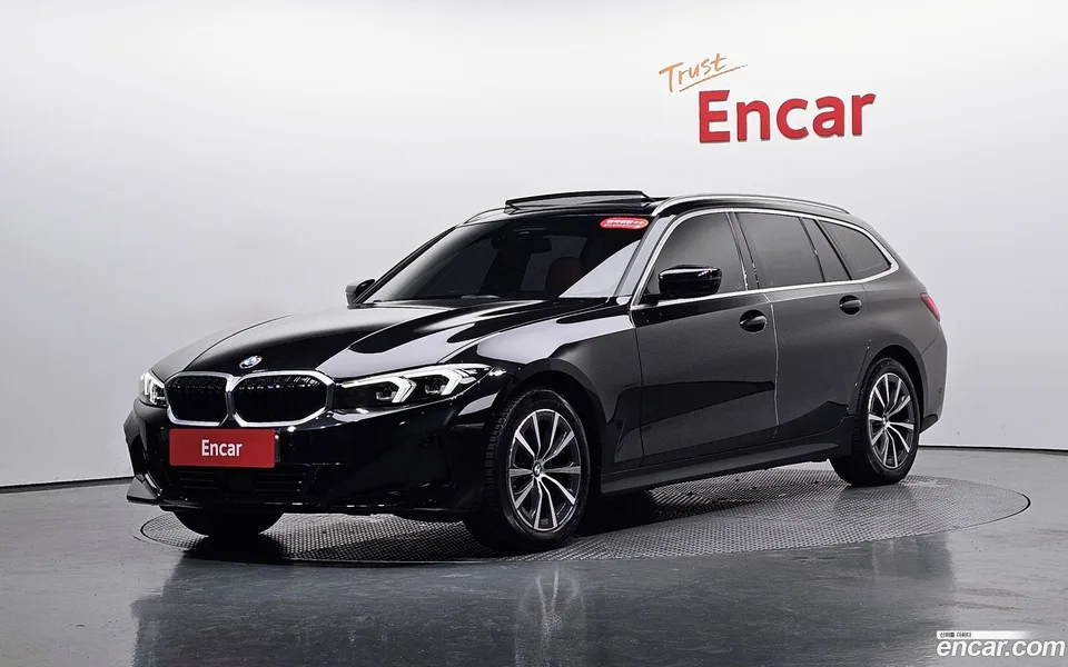 BMW 3 Series 320i 2024 — фото 1, купить с доставкой в Москву