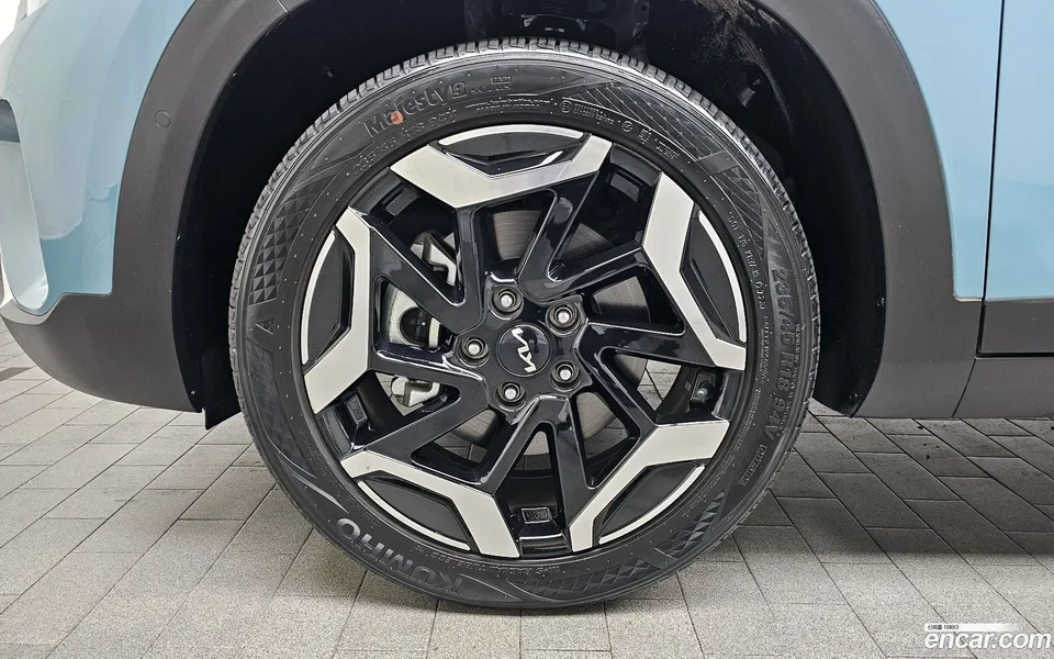 Kia Seltos 1.6 2WD 2023 — миниатюра 2