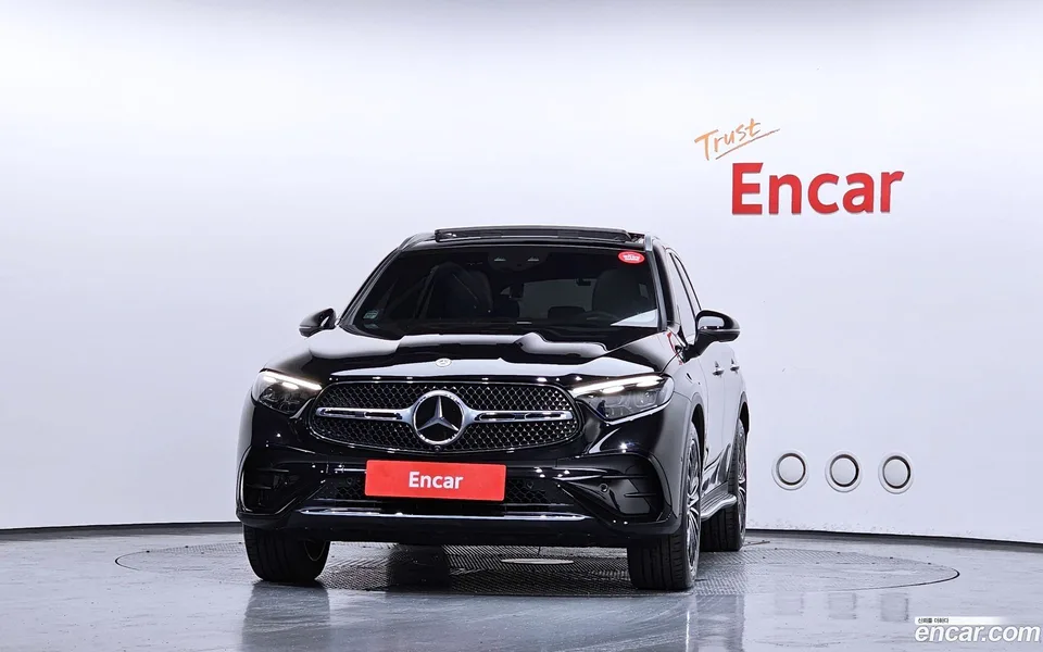 Mercedes-Benz GLC-Class GLC300 4MATIC AMG Line 2024 — миниатюра 3