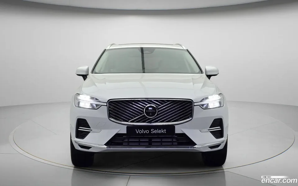 Volvo XC60 T8 2025 — миниатюра 4