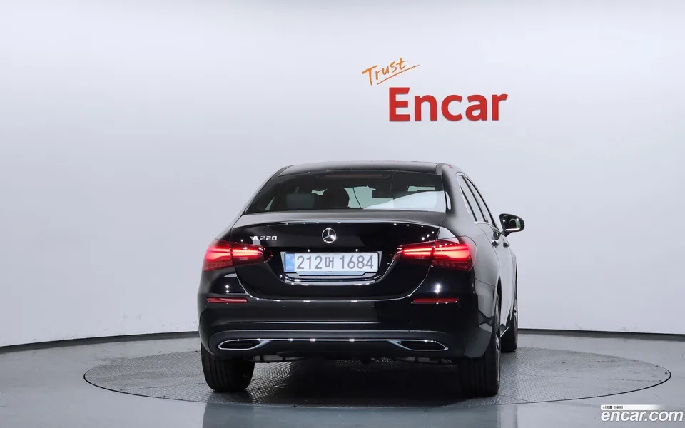 Mercedes-Benz A-Class A220 2025 — миниатюра 4