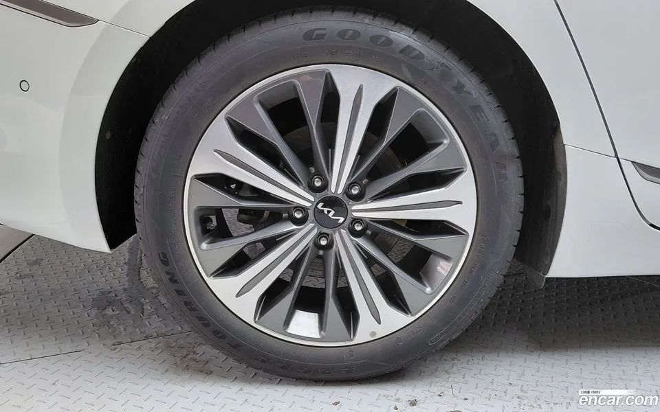 Kia K8 Hybrid 2023 — миниатюра 2