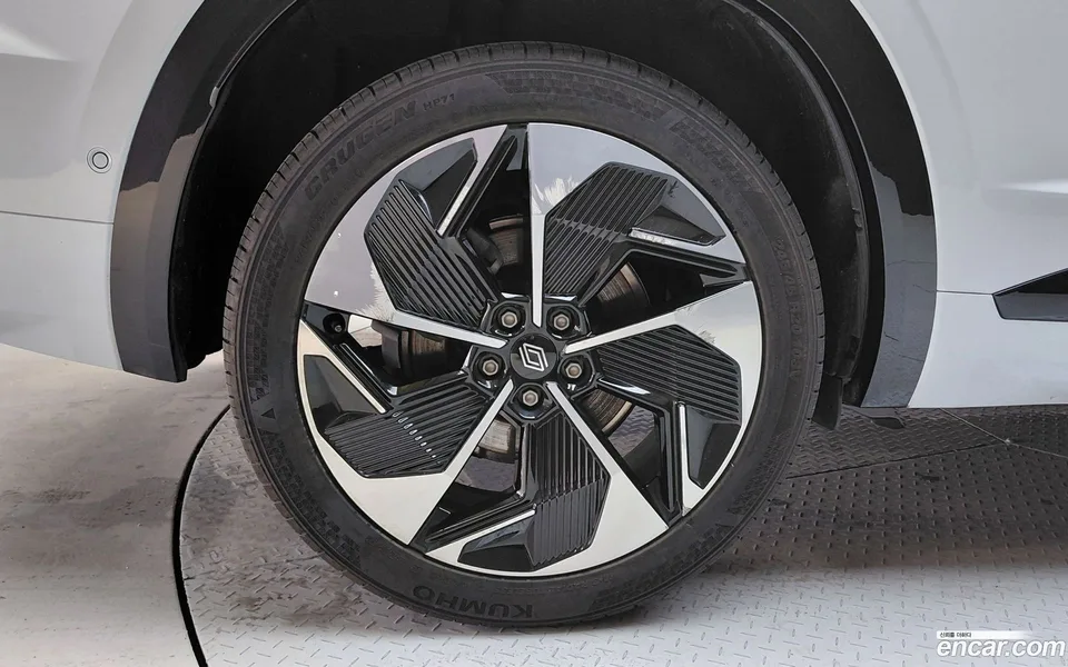 Renault Samsung Grand Koleos 1.5 E-TECH 2WD 2024 — миниатюра 2