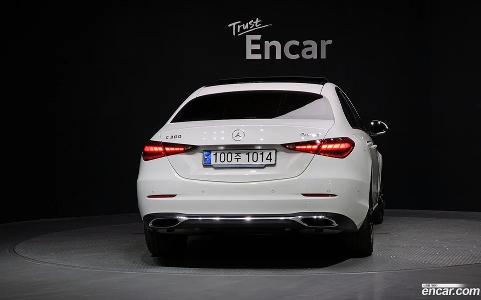 Mercedes-Benz C-Class C300 4MATIC 2023 — миниатюра 4