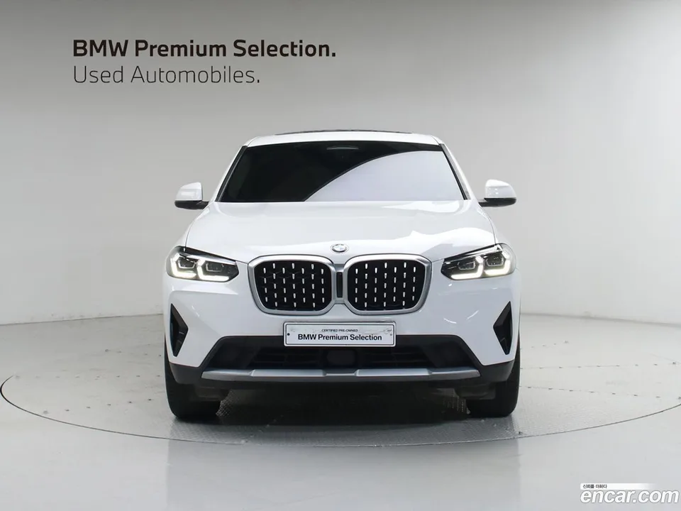 BMW X4 xDrive20i xLine 2022 — миниатюра 3