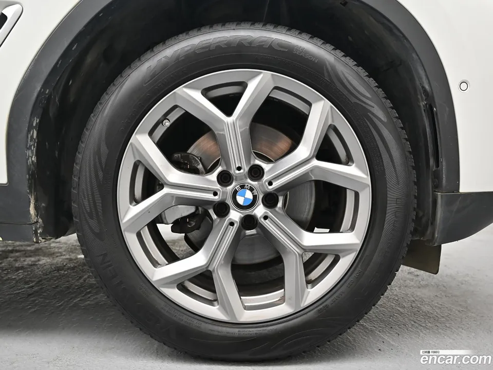 BMW X4 xDrive20i xLine 2022 — миниатюра 5
