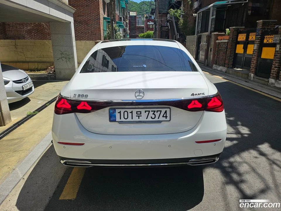 Mercedes-Benz E-Class E300 4MATIC 2026 — миниатюра 4