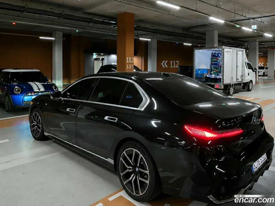 BMW 7 Series 740d xDrive M 2025 — миниатюра 2