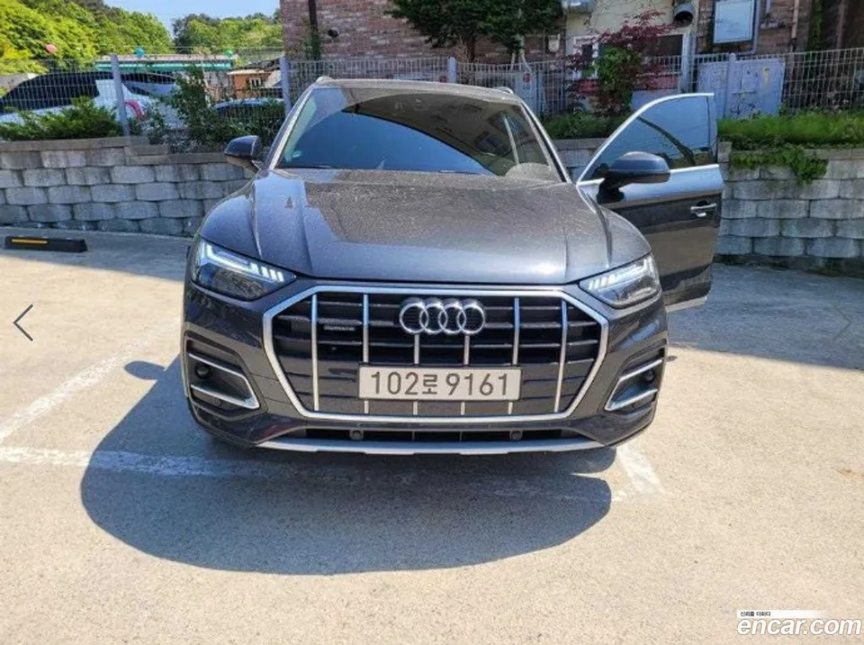 Audi Q5 40 TDI 2022 — фото 1, купить с доставкой в Москву
