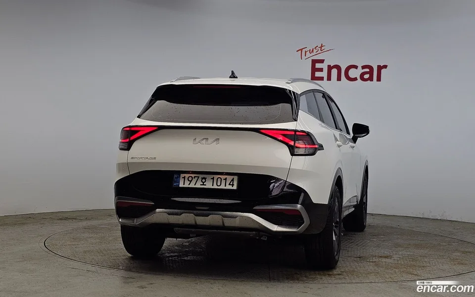 Kia Sportage 1.6 2WD 2022 — миниатюра 4