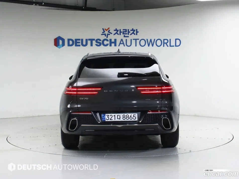 Genesis GV70 2.5T 2WD 2023 — миниатюра 4