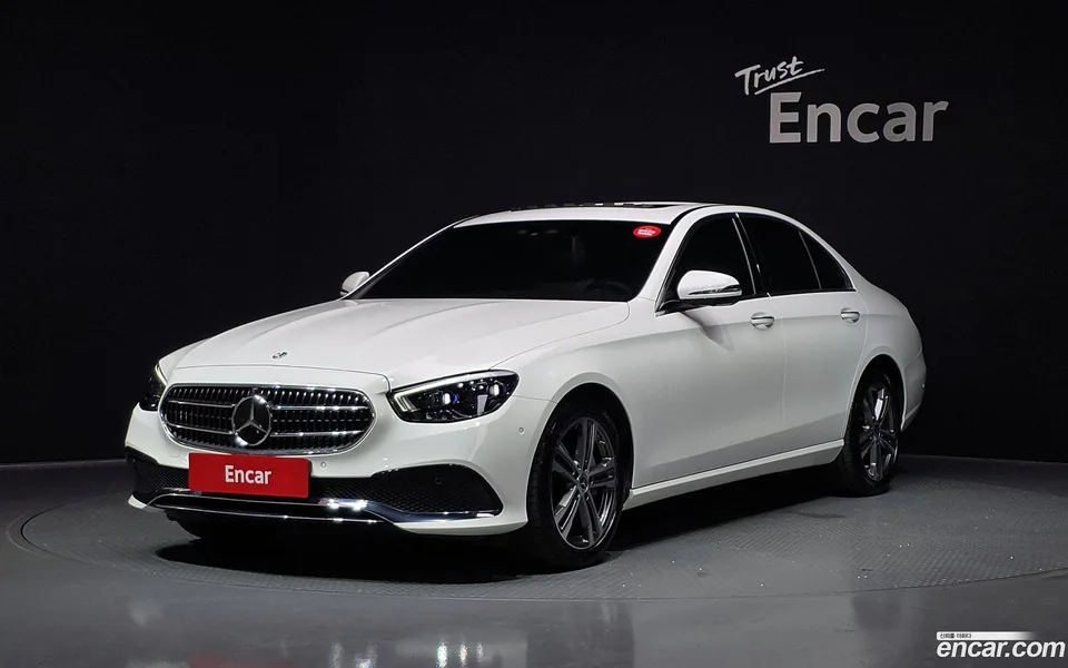 Mercedes-Benz E-Class E350 4MATIC 2022 — фото 1, купить с доставкой в Москву