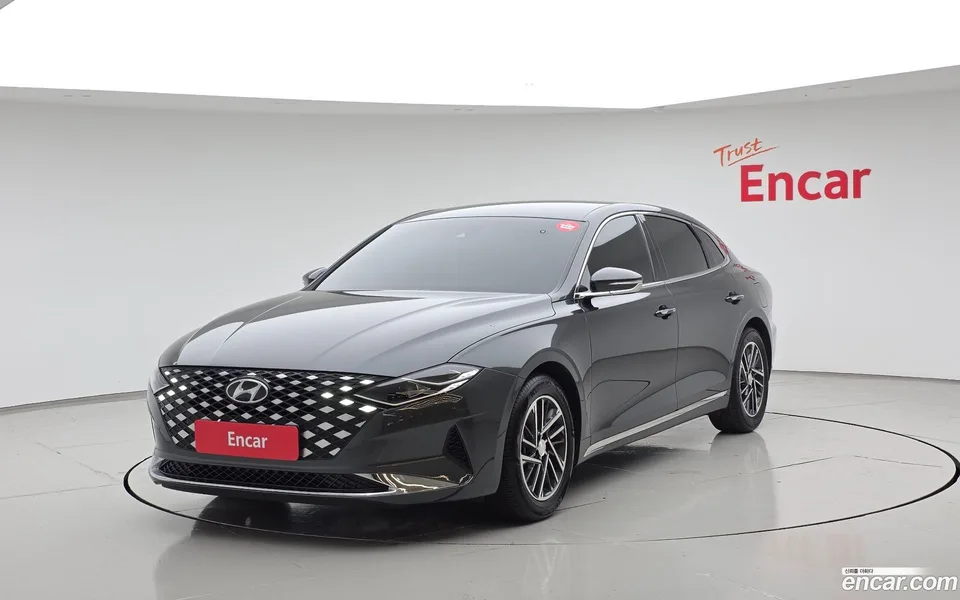 Hyundai Grandeur IG 2.5 2022 — фото 1, купить с доставкой в Москву