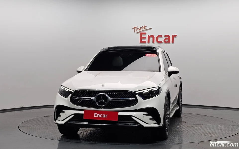 Mercedes-Benz GLC-Class GLC300 4MATIC AMG Line 2024 — миниатюра 3
