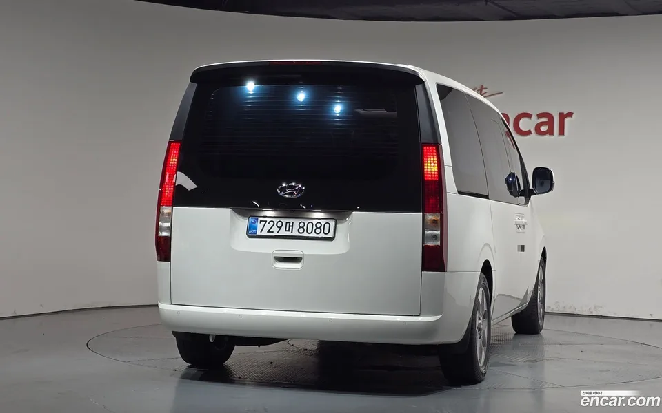 Hyundai Staria L3.5 11 2023 — миниатюра 4