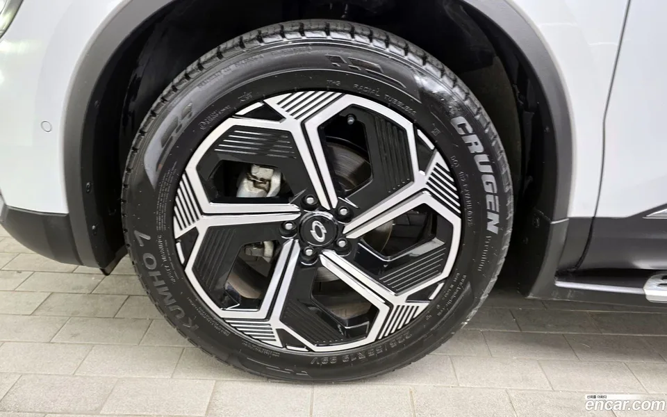 Renault Samsung QM6 2.0 LPe RE 2WD 2023 — миниатюра 2