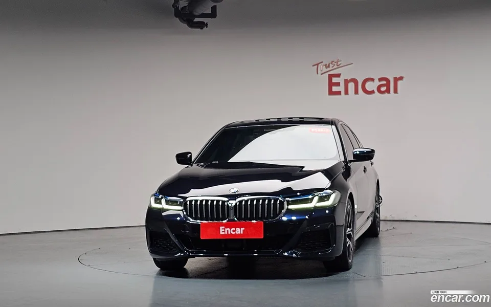 BMW 5 Series 530i M 2023 — миниатюра 3